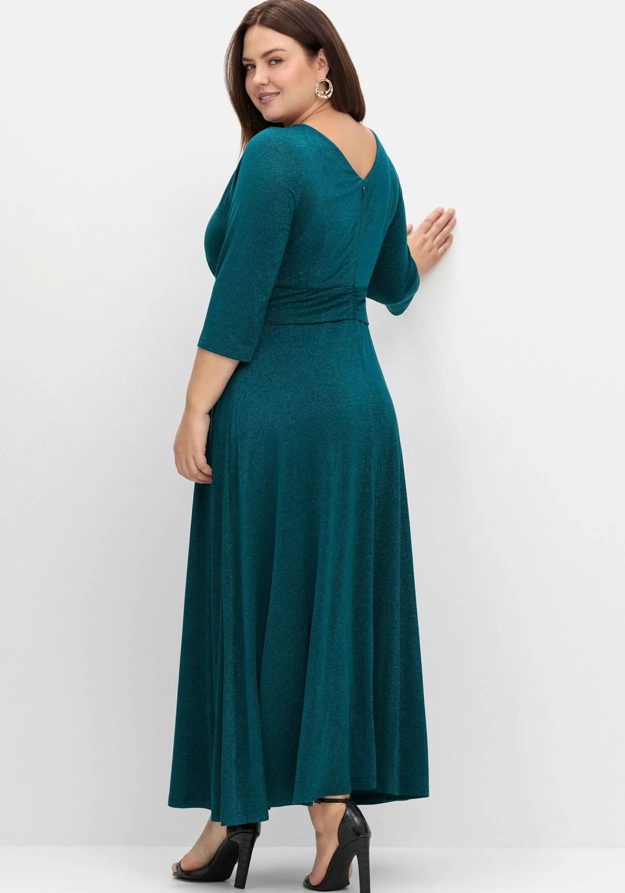 Abendkleid aus Jersey, im Glitzer-Look<sheego Online