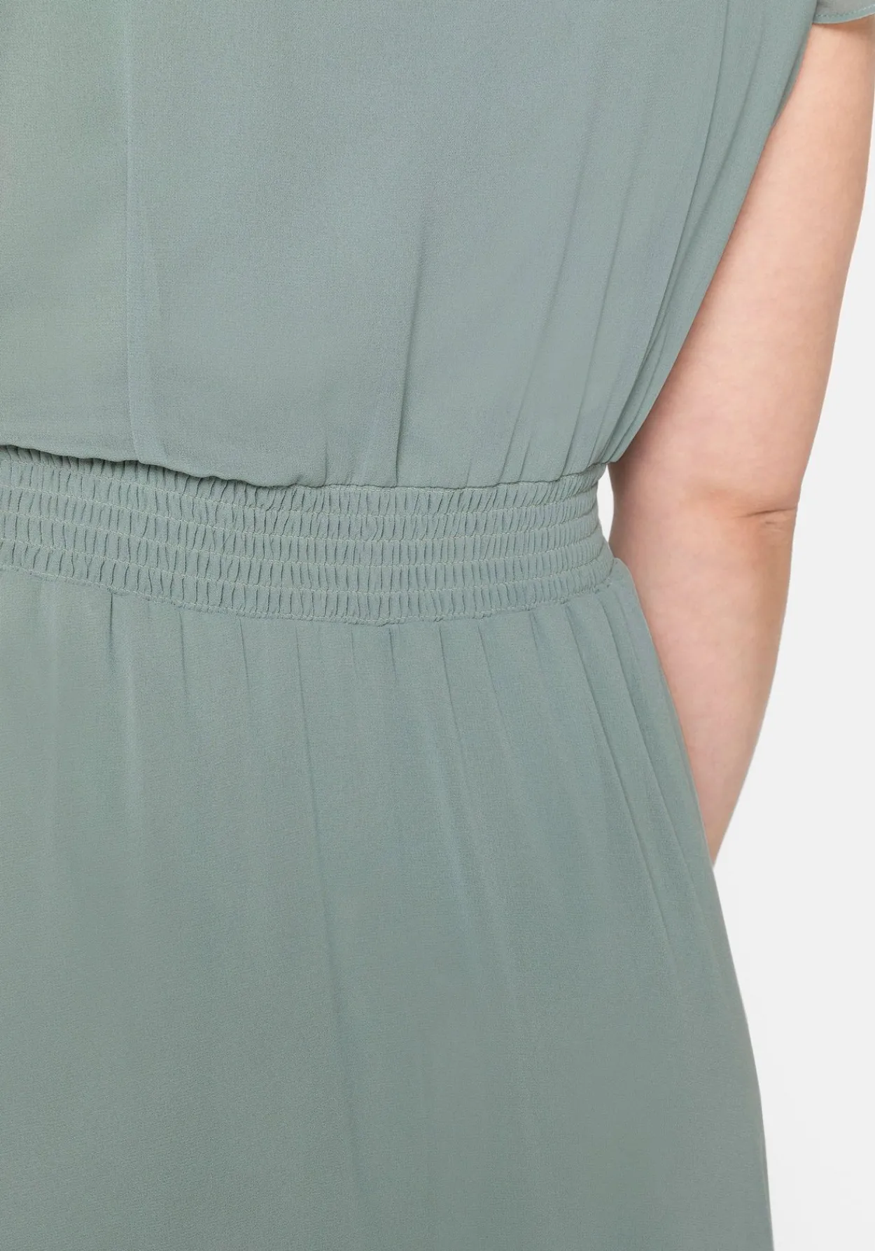 Abendkleid mit Flügelärmeln<sheego Outlet