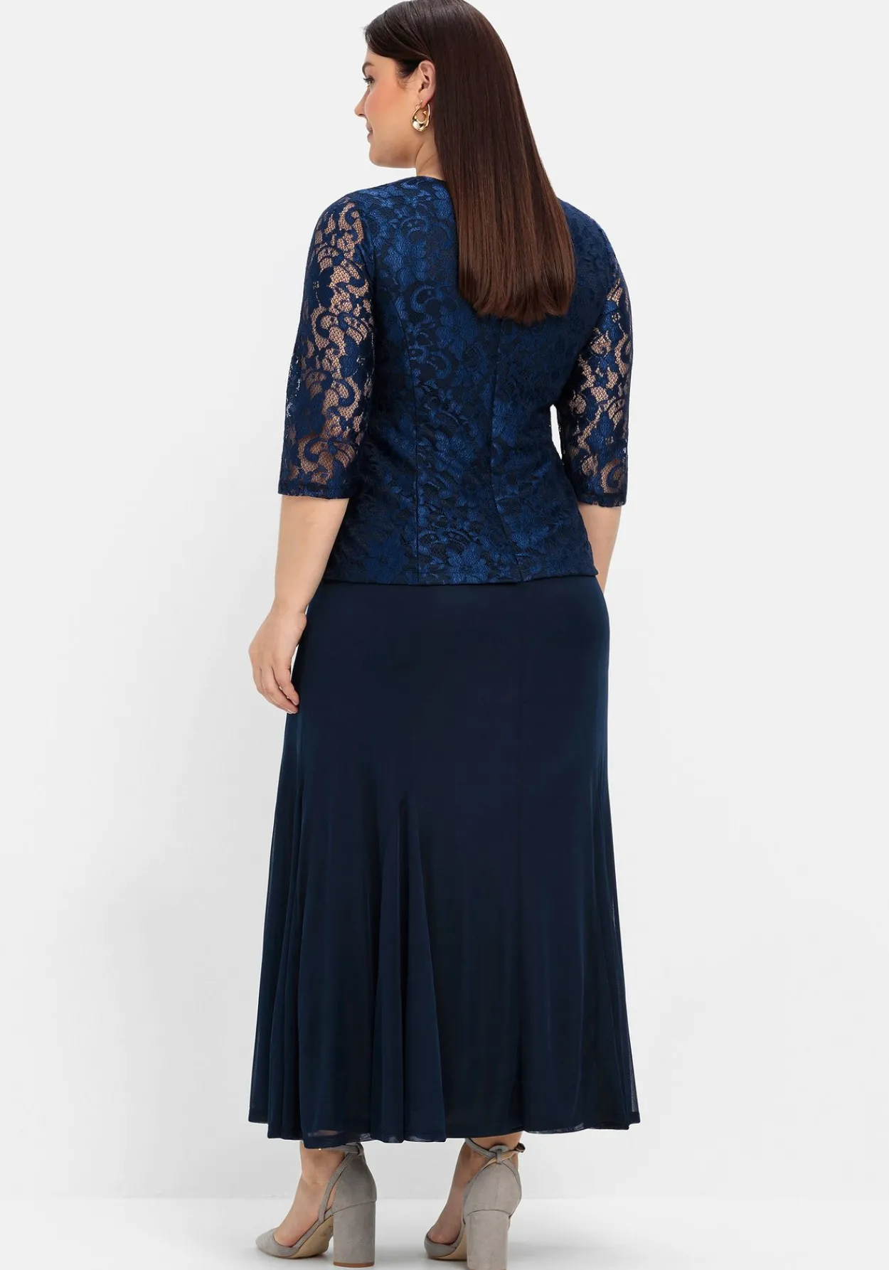 Abendkleid mit floraler Spitze<sheego Discount