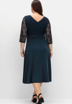 Abendkleid mit Oberteil aus floraler Spitze<sheego New