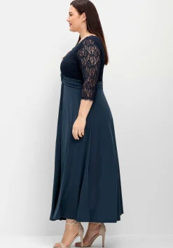 Abendkleid mit Oberteil aus floraler Spitze<sheego Hot