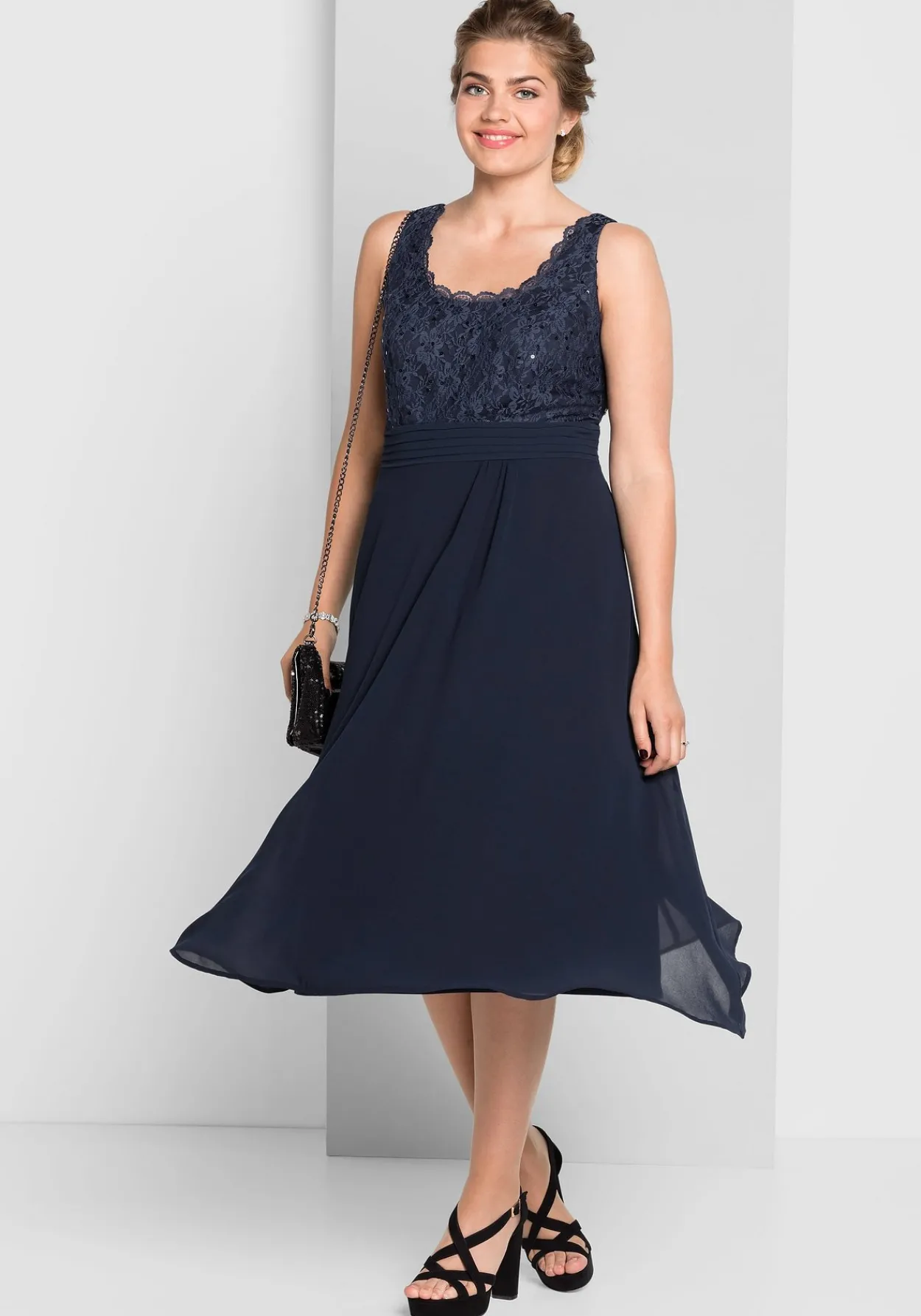 Abendkleid mit Spitze<sheego Fashion