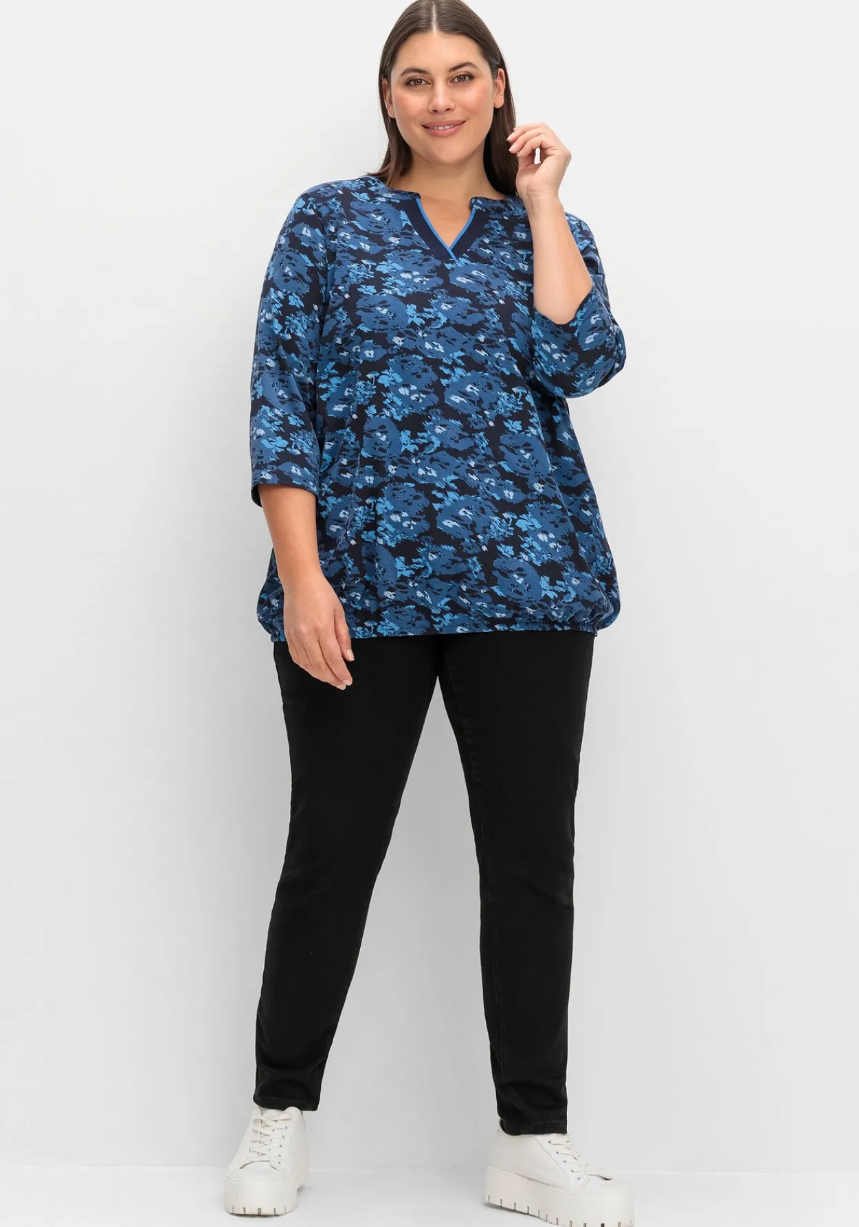 3/4-Arm-Shirt mit floralem Alloverdruck<sheego Fashion