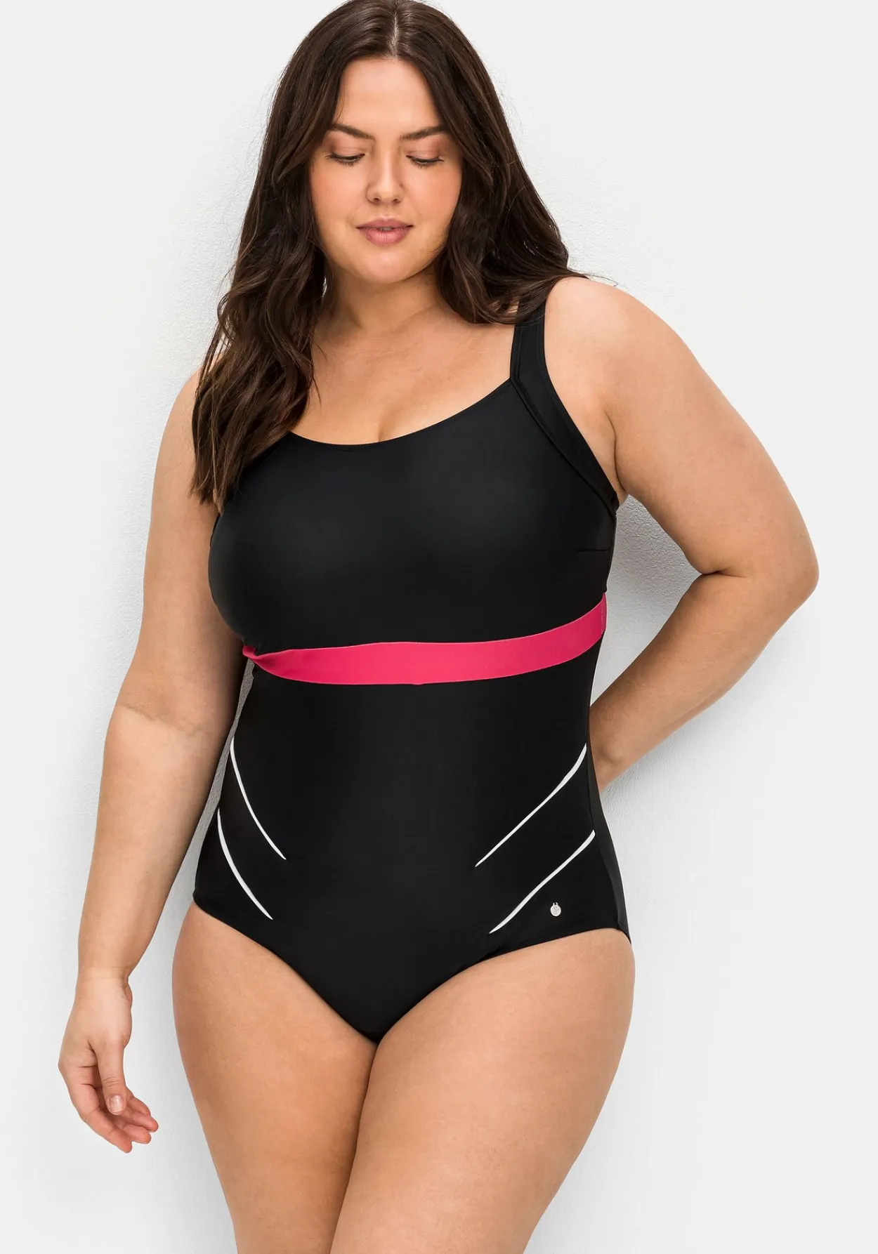 Badeanzug mit Kontrastdetails und Shaping-Effekt<sheego Hot
