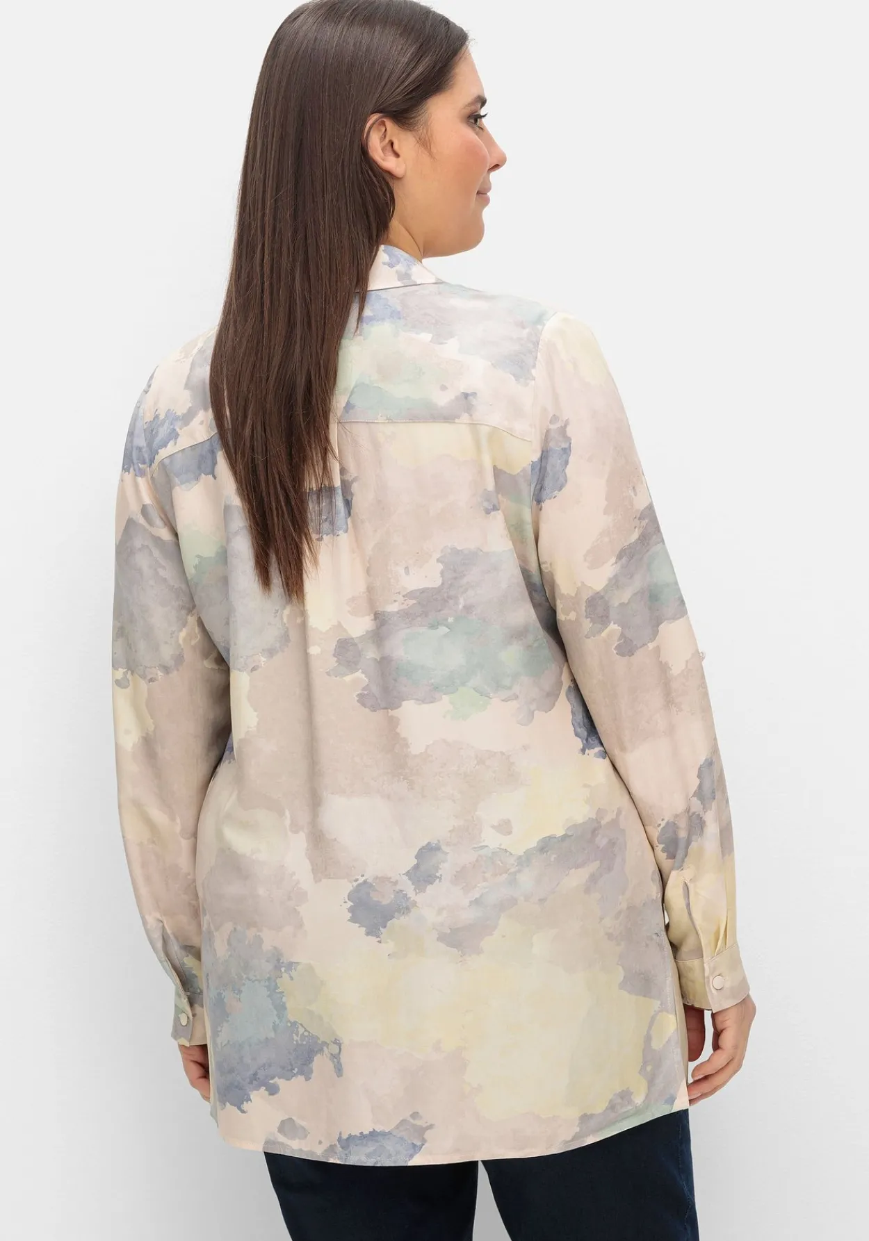 Batik-Longbluse mit Brusttasche und Krempelärmeln<creation L Online