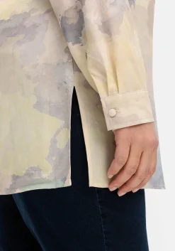 Batik-Longbluse mit Brusttasche und Krempelärmeln<creation L Online