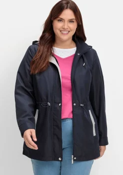 Übergangsjacke mit Kapuze und Kontrastdetails<sheego Fashion