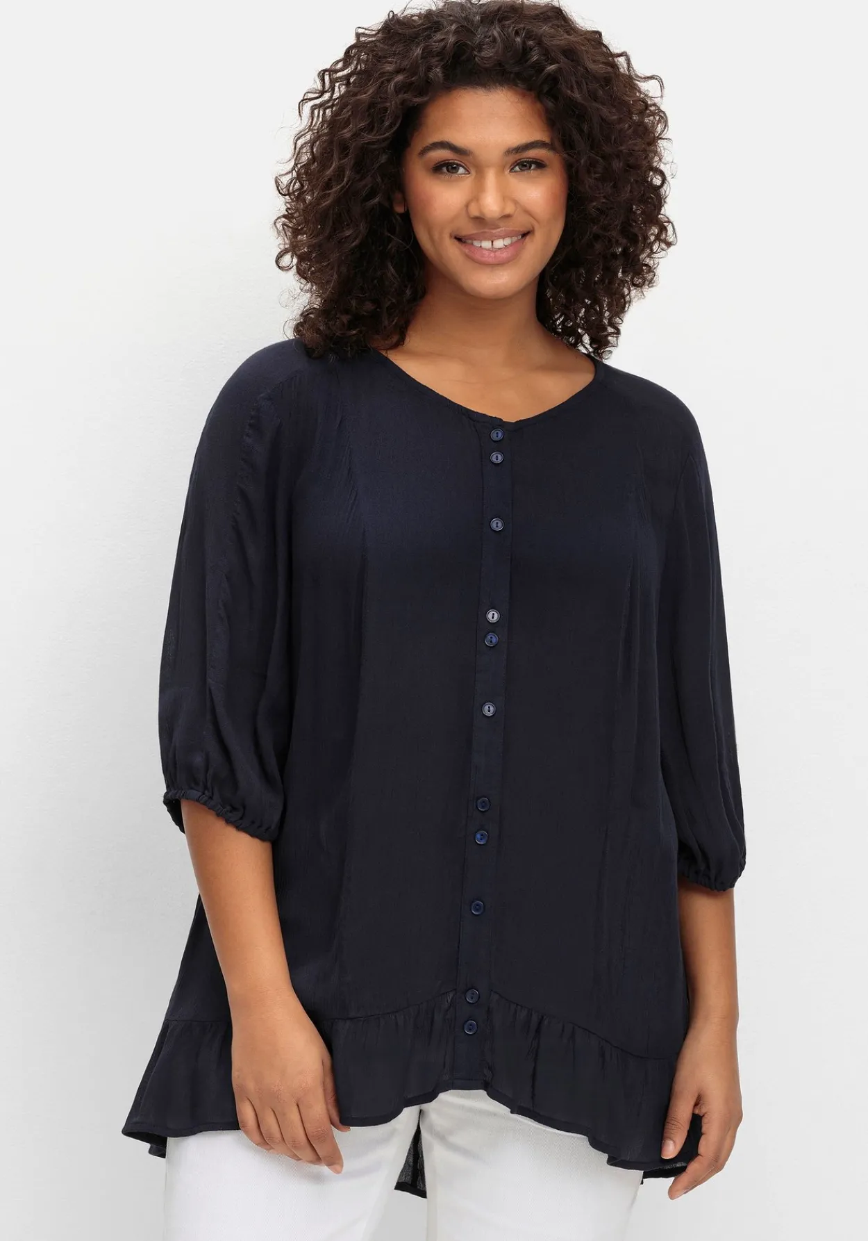 Bluse aus Crêpe, mit Volants am Saum<sheego Outlet