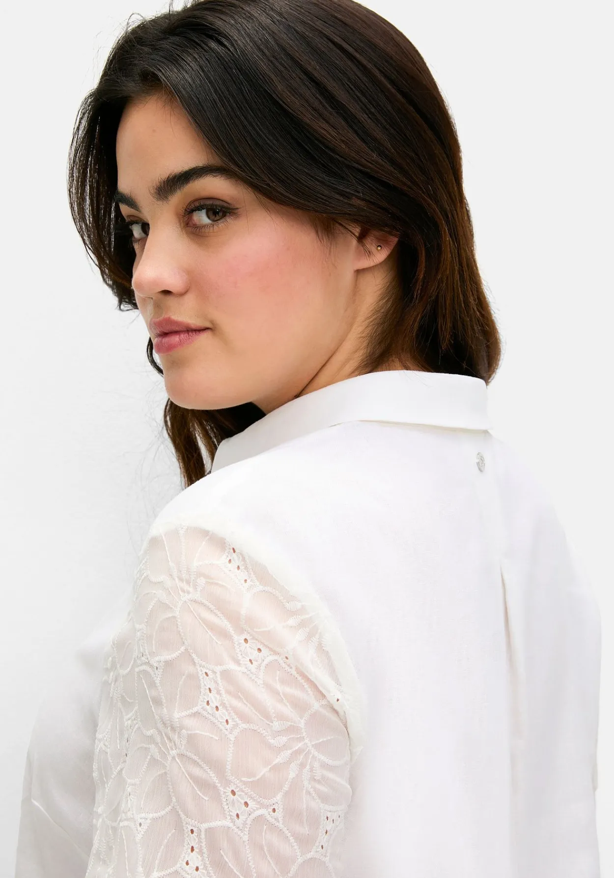 Bluse im Leinen-Mix, mit Ärmeln aus Spitze<sheego Sale