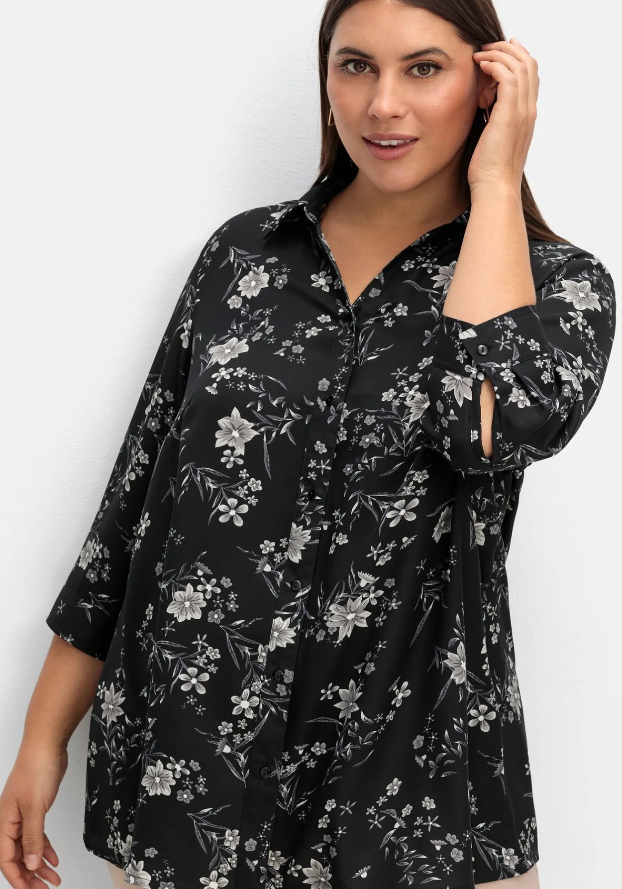 Bluse in leichter A-Linie, mit floralem Print<sheego Fashion