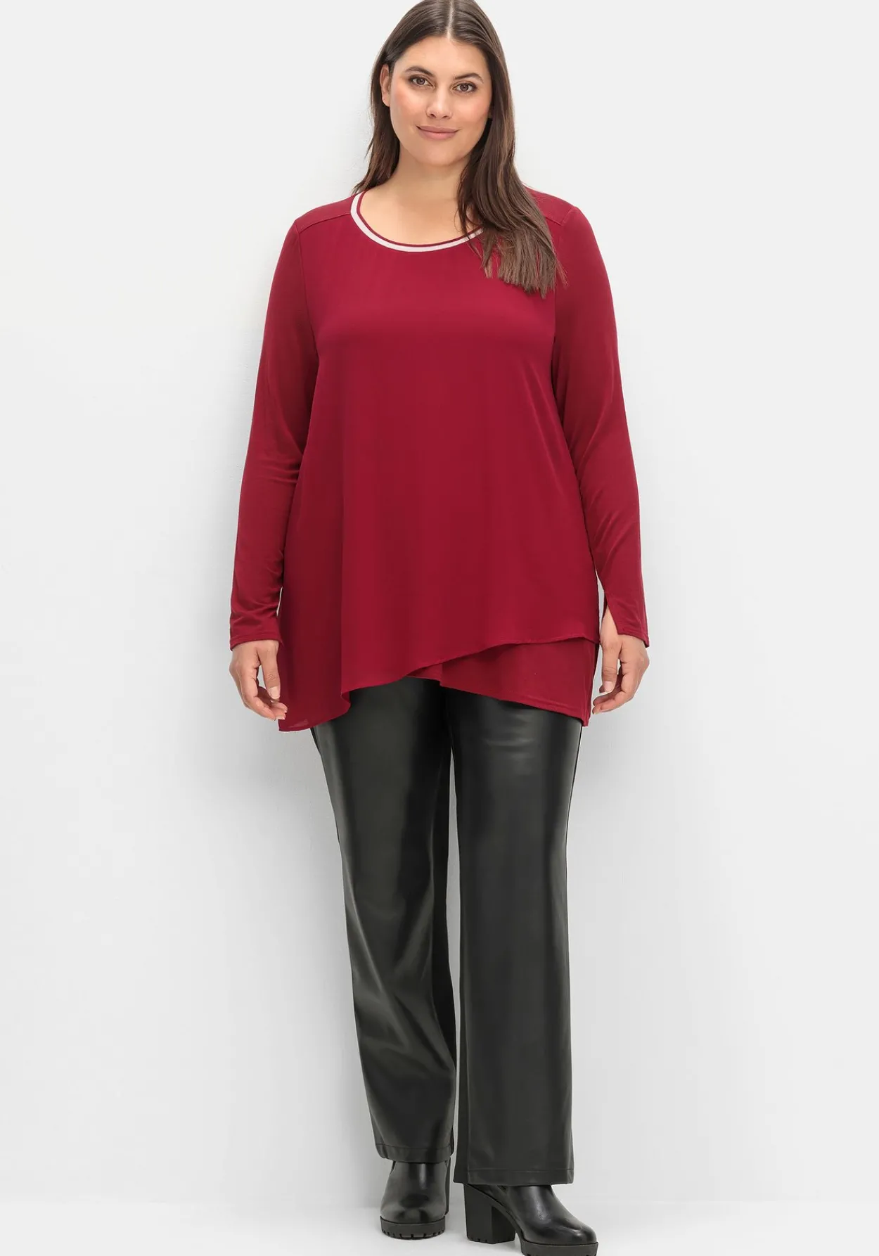 Blusenshirt mit doppellagigem Vorderteil<sheego Outlet