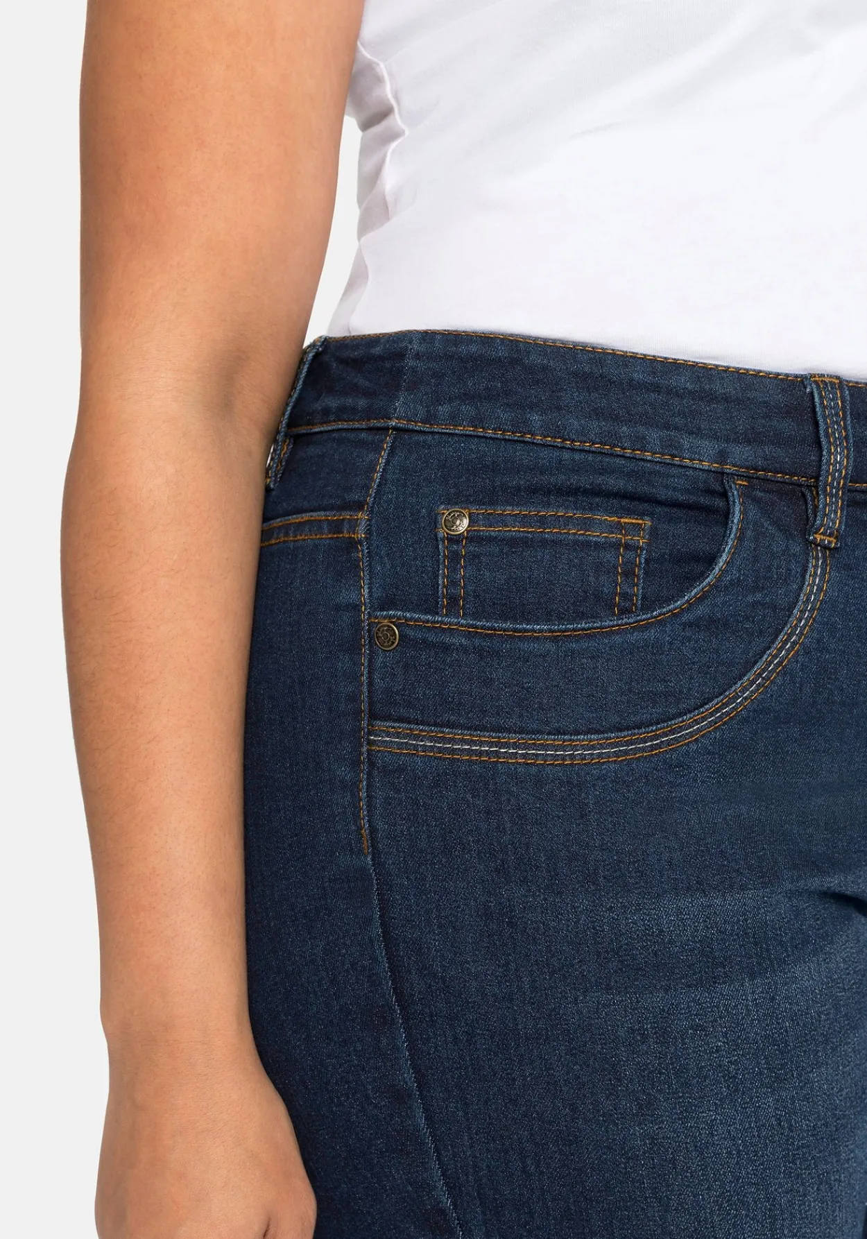 Bootcut Jeans mit innen regulierbarer Bundweite<sheego Outlet
