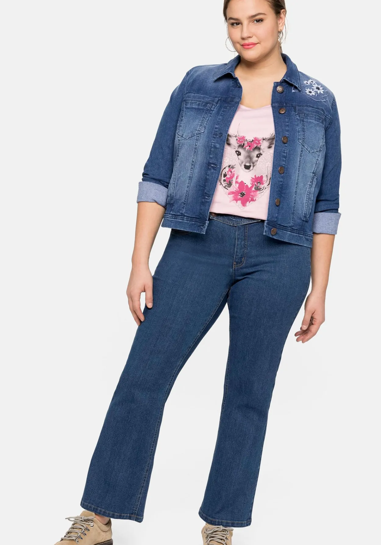 Bootcut Trachtenjeans mit abknöpfbarem Latz<sheego Outlet