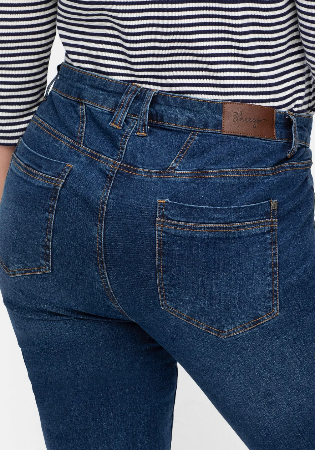 Bootcut-Jeans in Curvy-Schnitt SUSANNE<sheego New