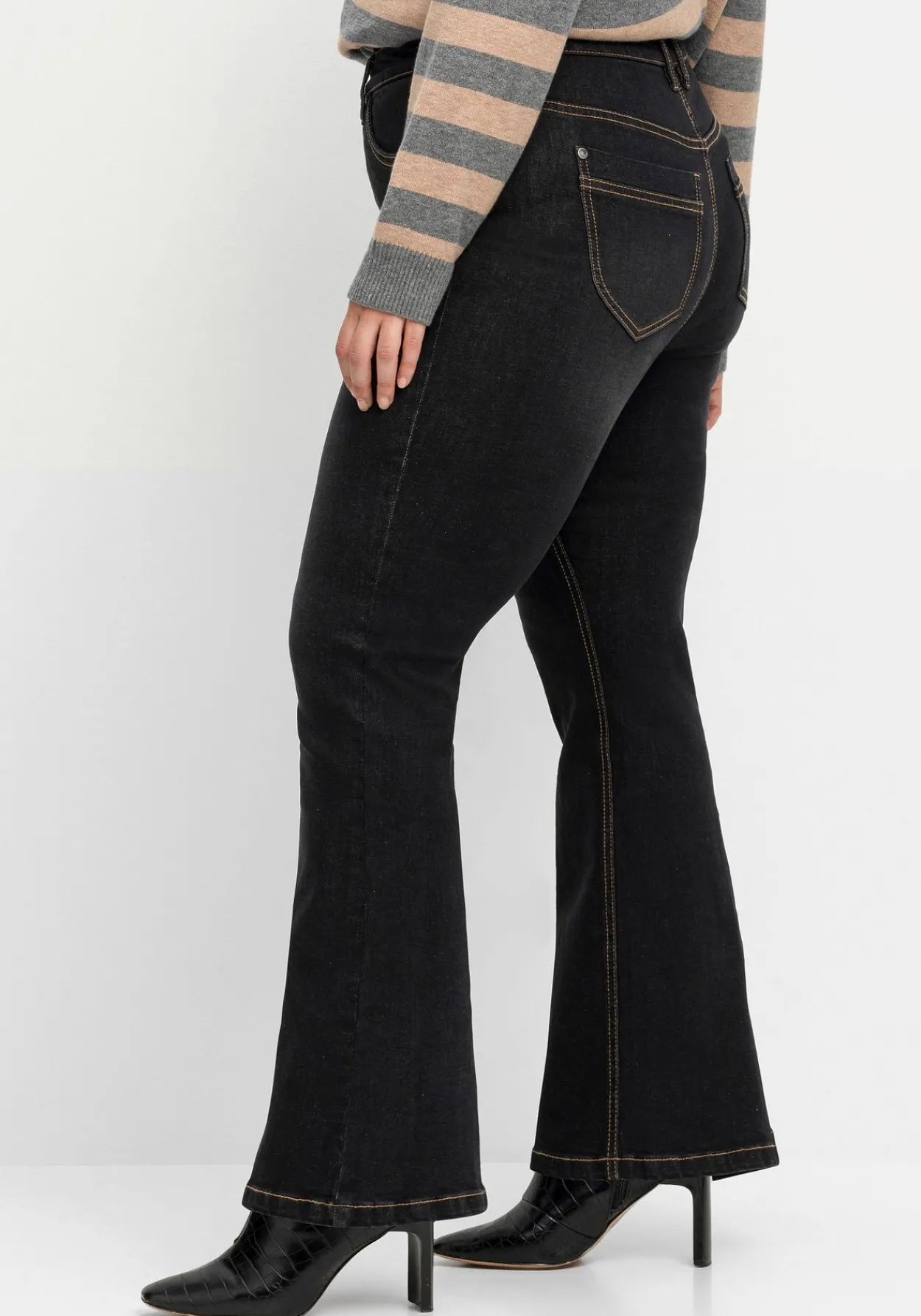 Bootcut-Jeans mit 3D-Catfaces<sheego Clearance