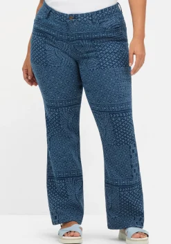 Bootcut-Jeans mit Lasercut-Allovermuster<sheego Online