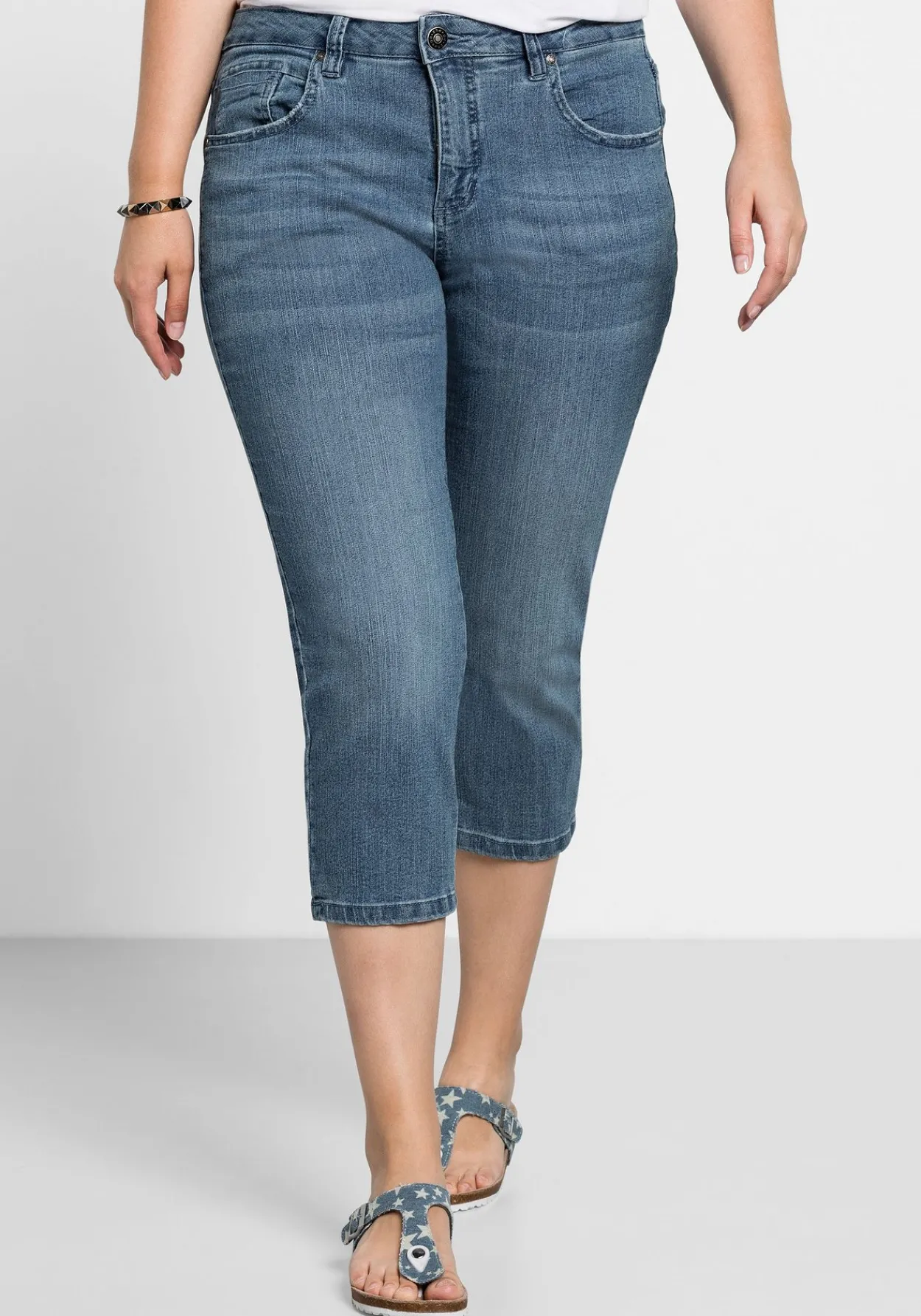 Caprijeans mit Used-Effekten<sheego Clearance