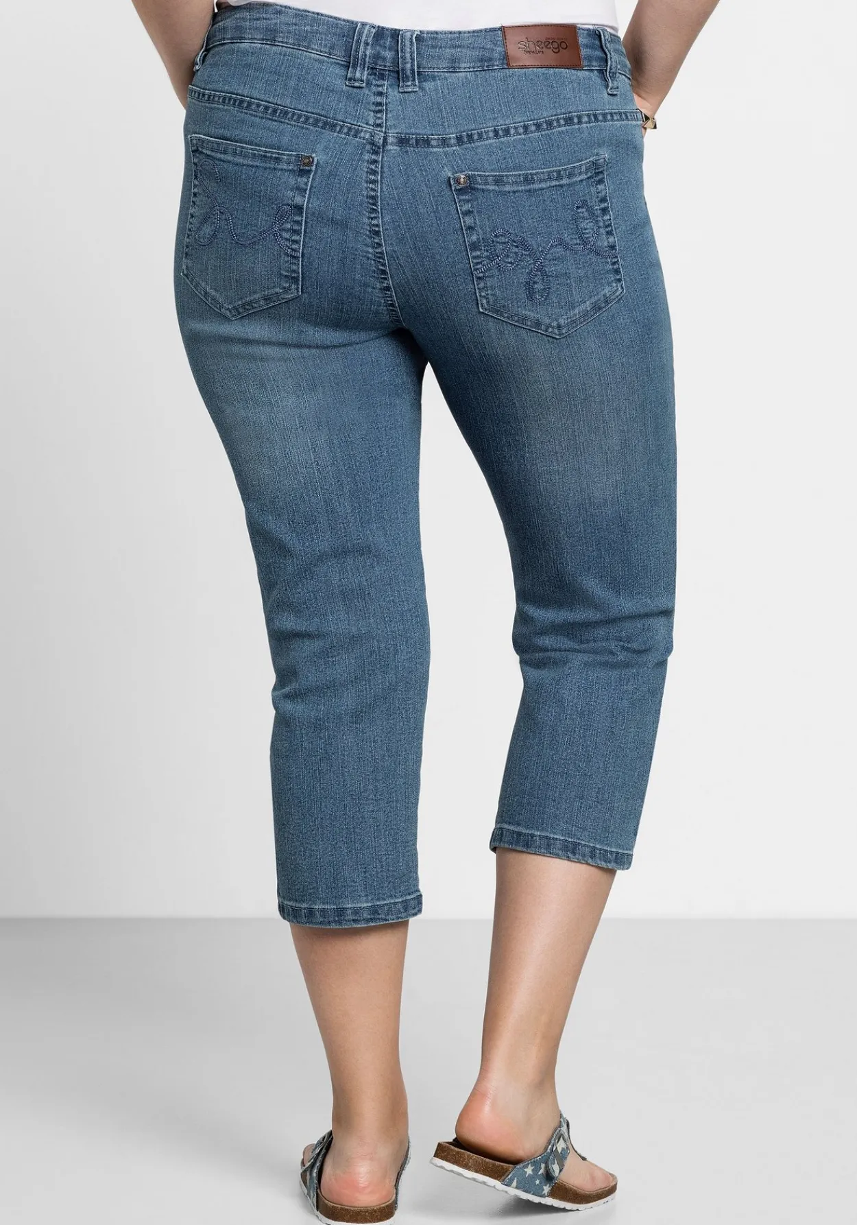 Caprijeans mit Used-Effekten<sheego Clearance
