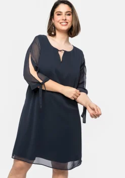 Chiffonkleid im Lagenlook, mit geschlitztem Ärmel<sheego Clearance