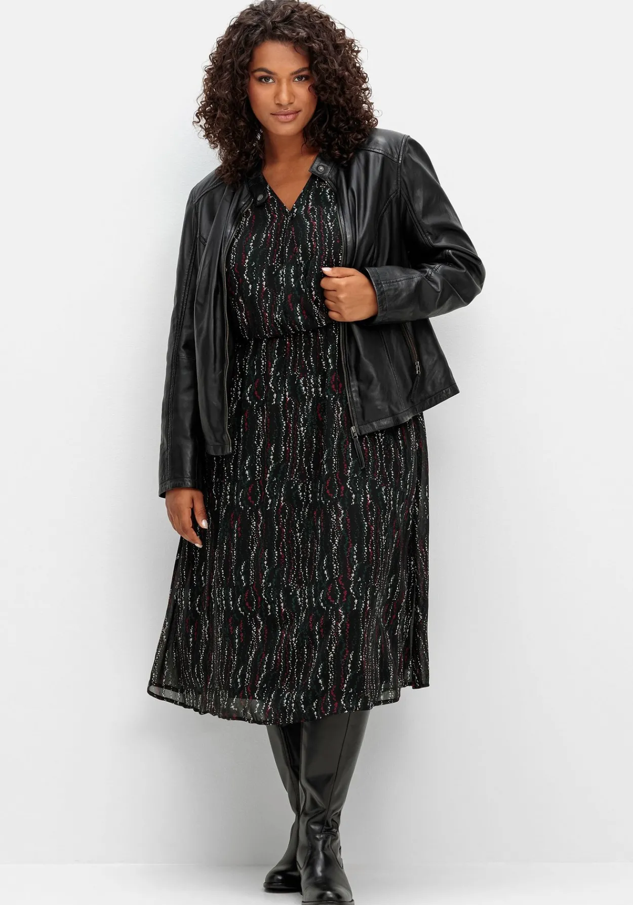 Chiffonkleid mit Alloverprint, in Wickeloptik<sheego Outlet