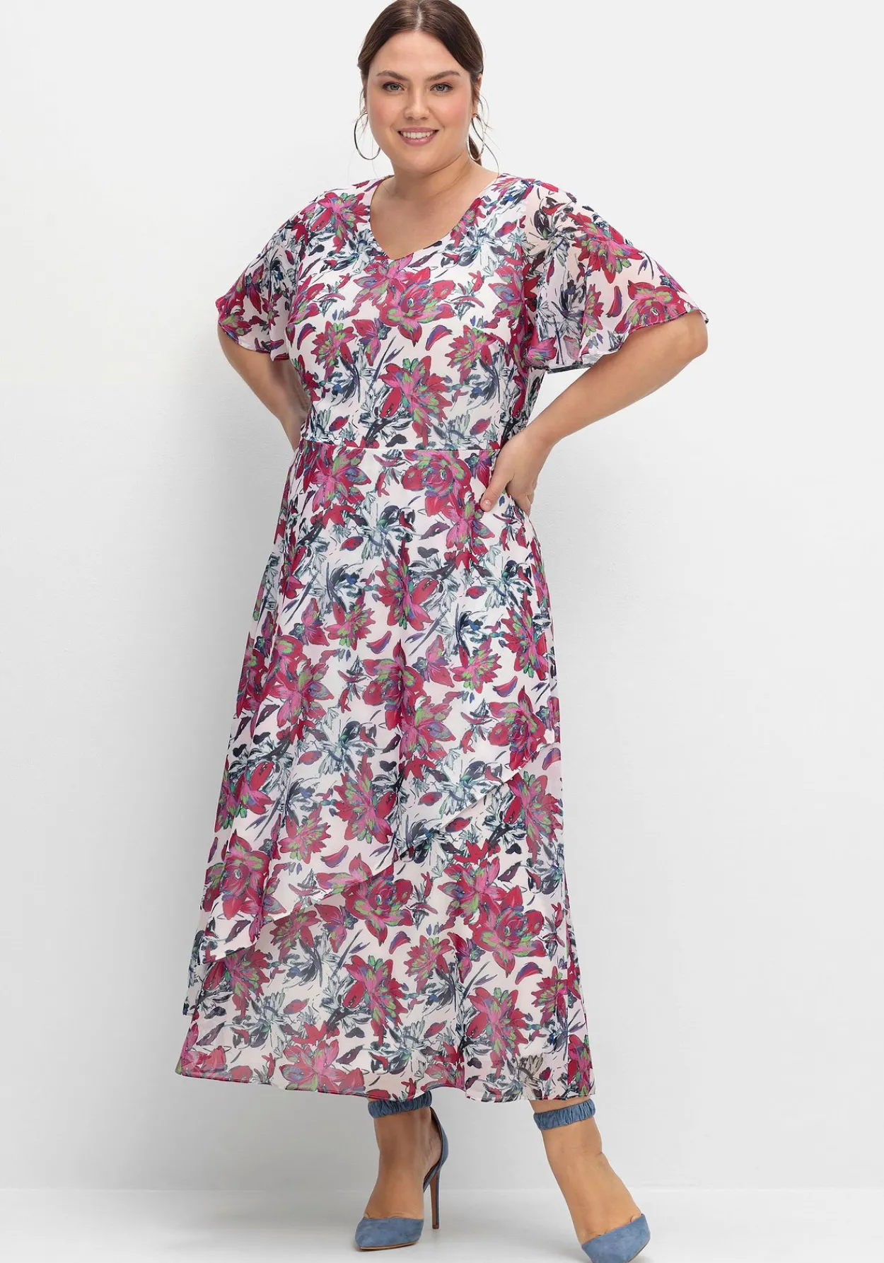 Chiffonkleid mit Blumenprint und Unterkleid<sheego Hot