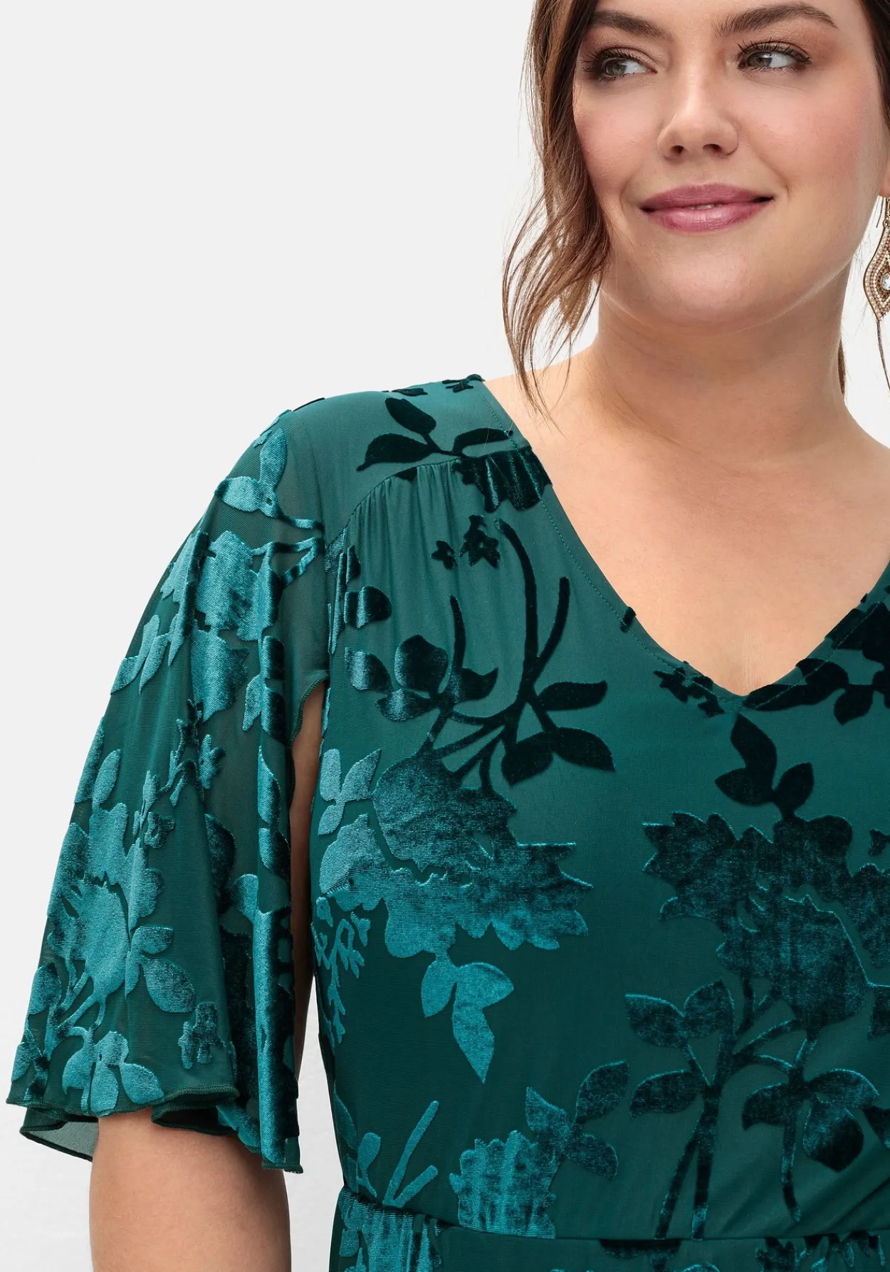 Cocktailkleid aus Mesh, mit Ausbrennermuster<sheego Outlet