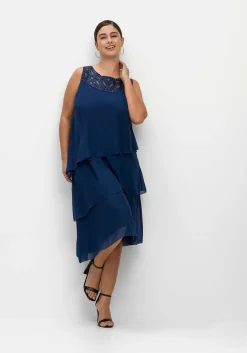 Cocktailkleid im Layerlook, mit Pailletten<sheego Hot