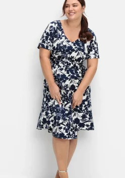 Cocktailkleid mit Blumenprint und Stoffgürtel<sheego Fashion