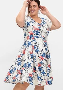 Cocktailkleid mit Blumenprint und Stoffgürtel<sheego Best