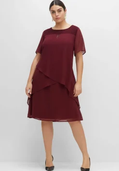 Cocktailkleid mit Spitzen-Einsatz, aus Chiffon<sheego Online