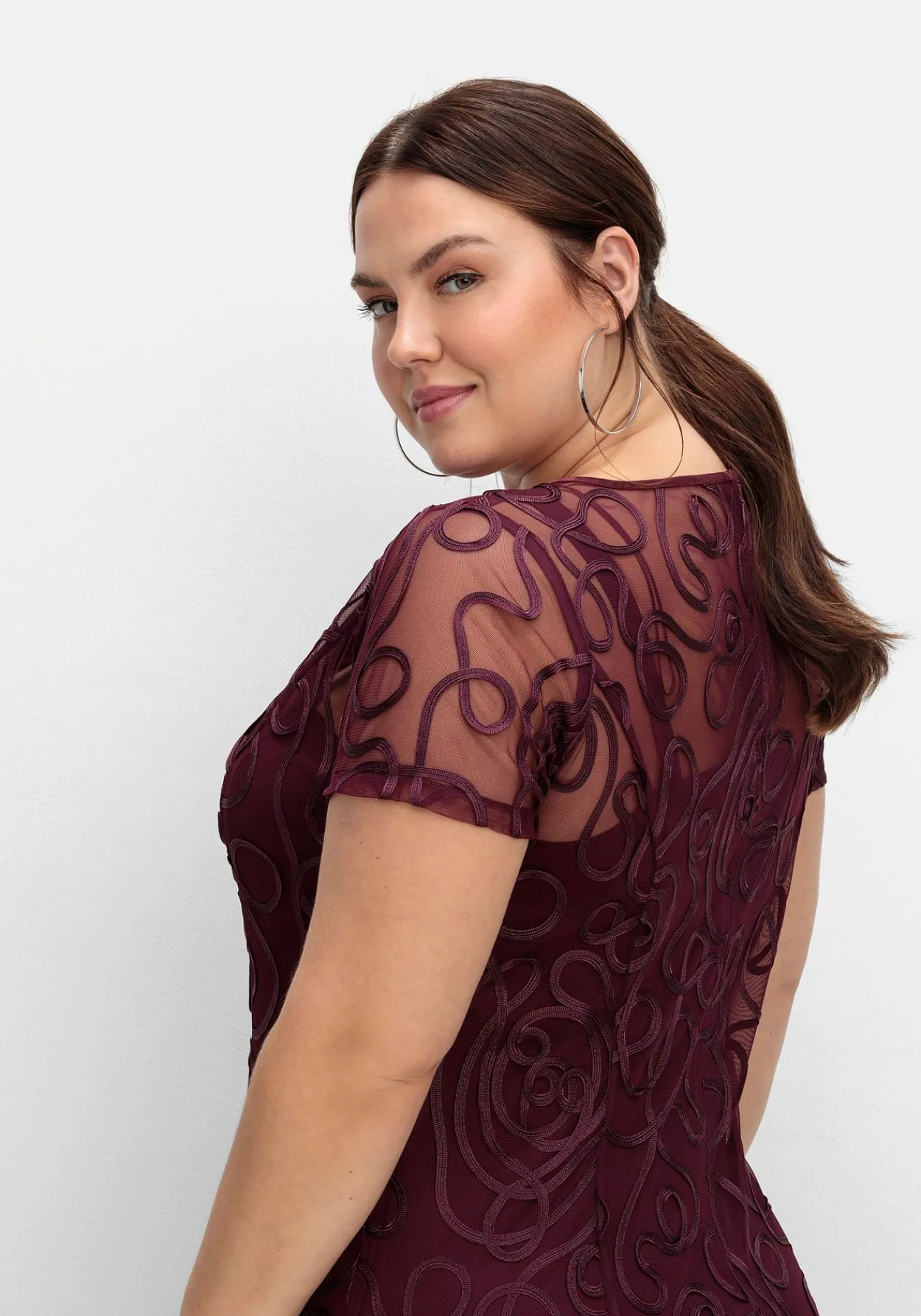 Cocktailkleid mit Zierborten<sheego Hot