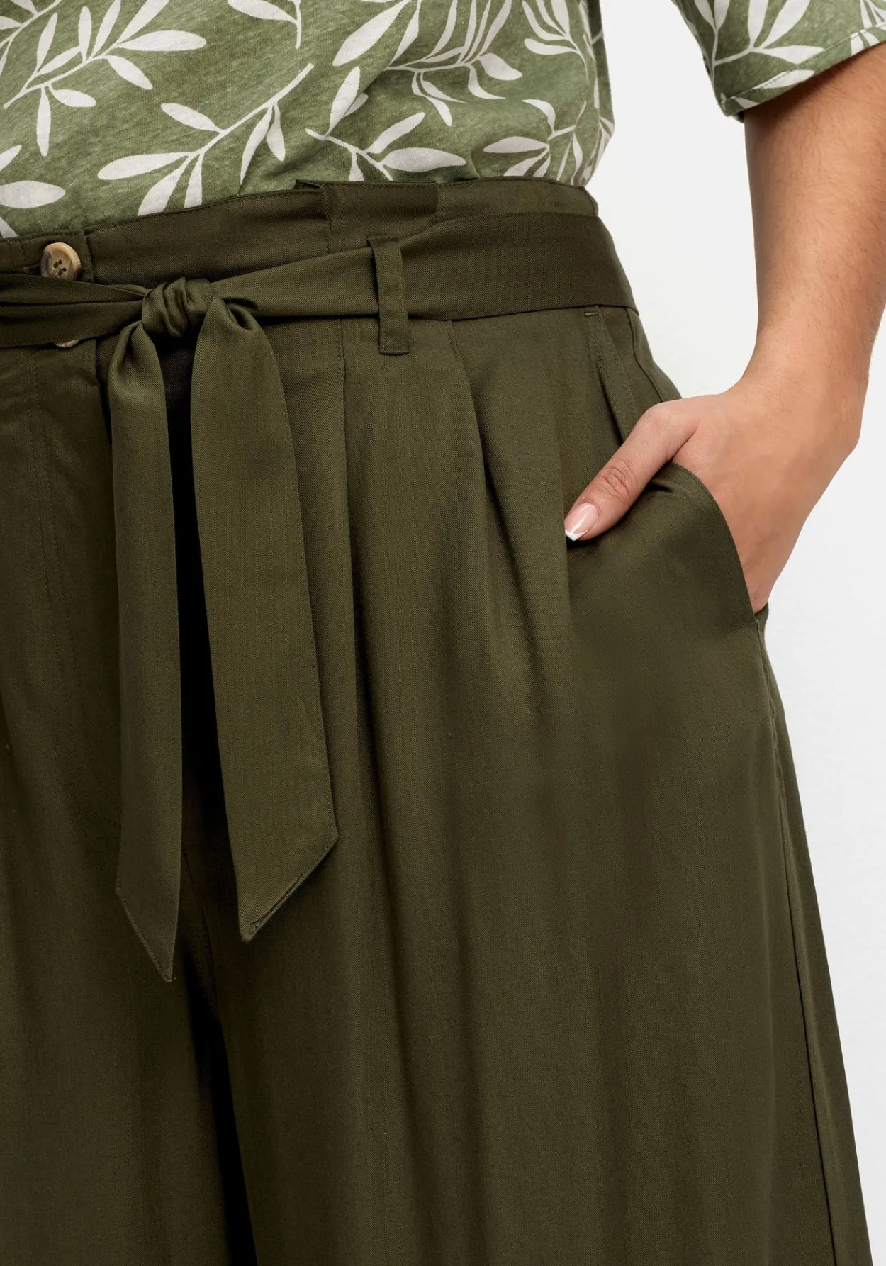 Culotte in Curvy-Schnitt ELLA mit Stoffgürtel<sheego New
