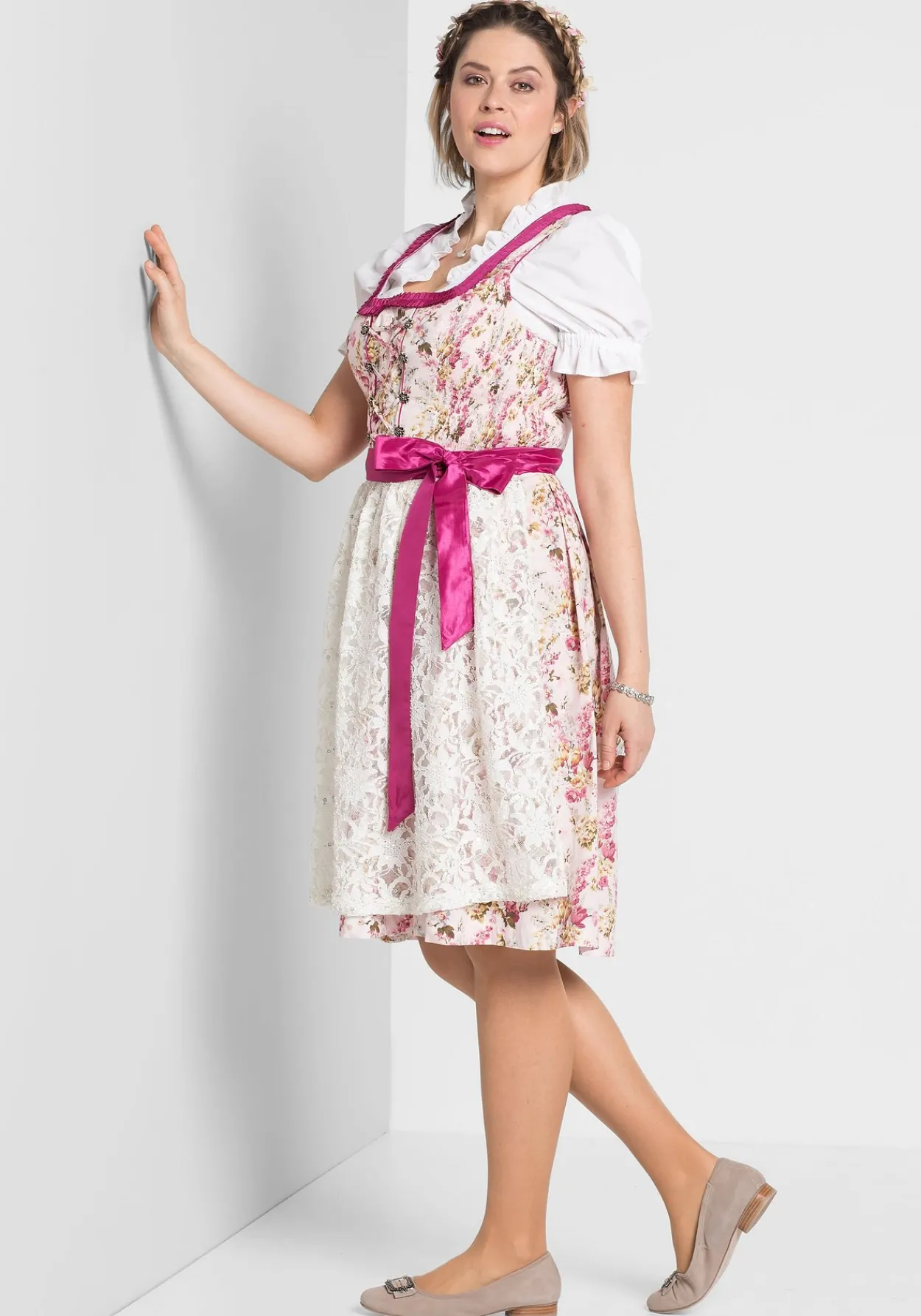 Dirndl mit Schürze und Bluse 3tlg.<sheego Hot