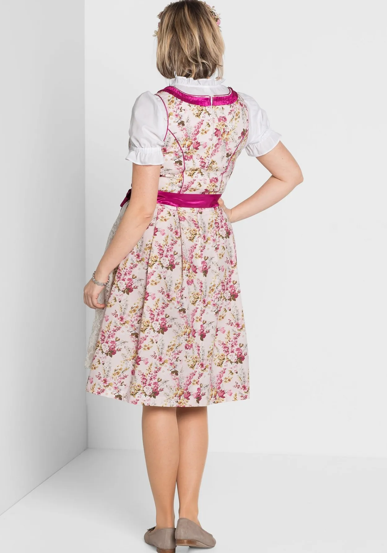 Dirndl mit Schürze und Bluse 3tlg.<sheego Hot