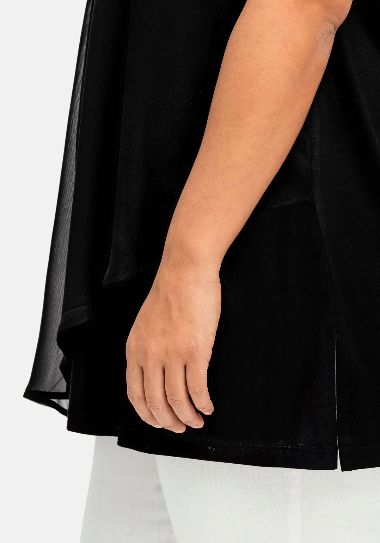 Doppellagiges Top aus Chiffon und Jersey<sheego Hot