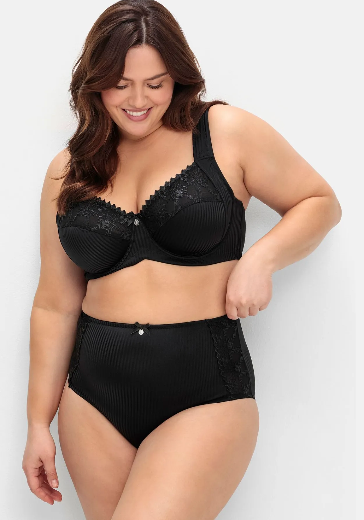Doppelpack Slips mit Spitze und Shapingeinsatz<sheego Outlet