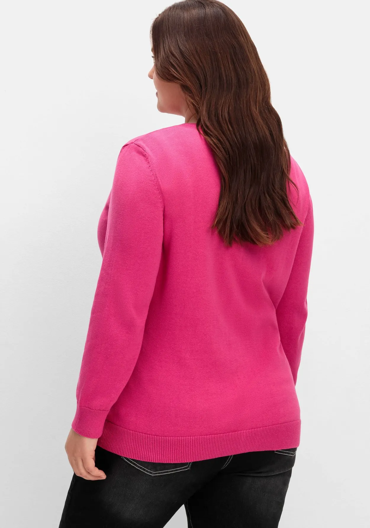 Feinstrickjacke mit Rundhalsausschnitt und Knopfleiste<sheego Sale