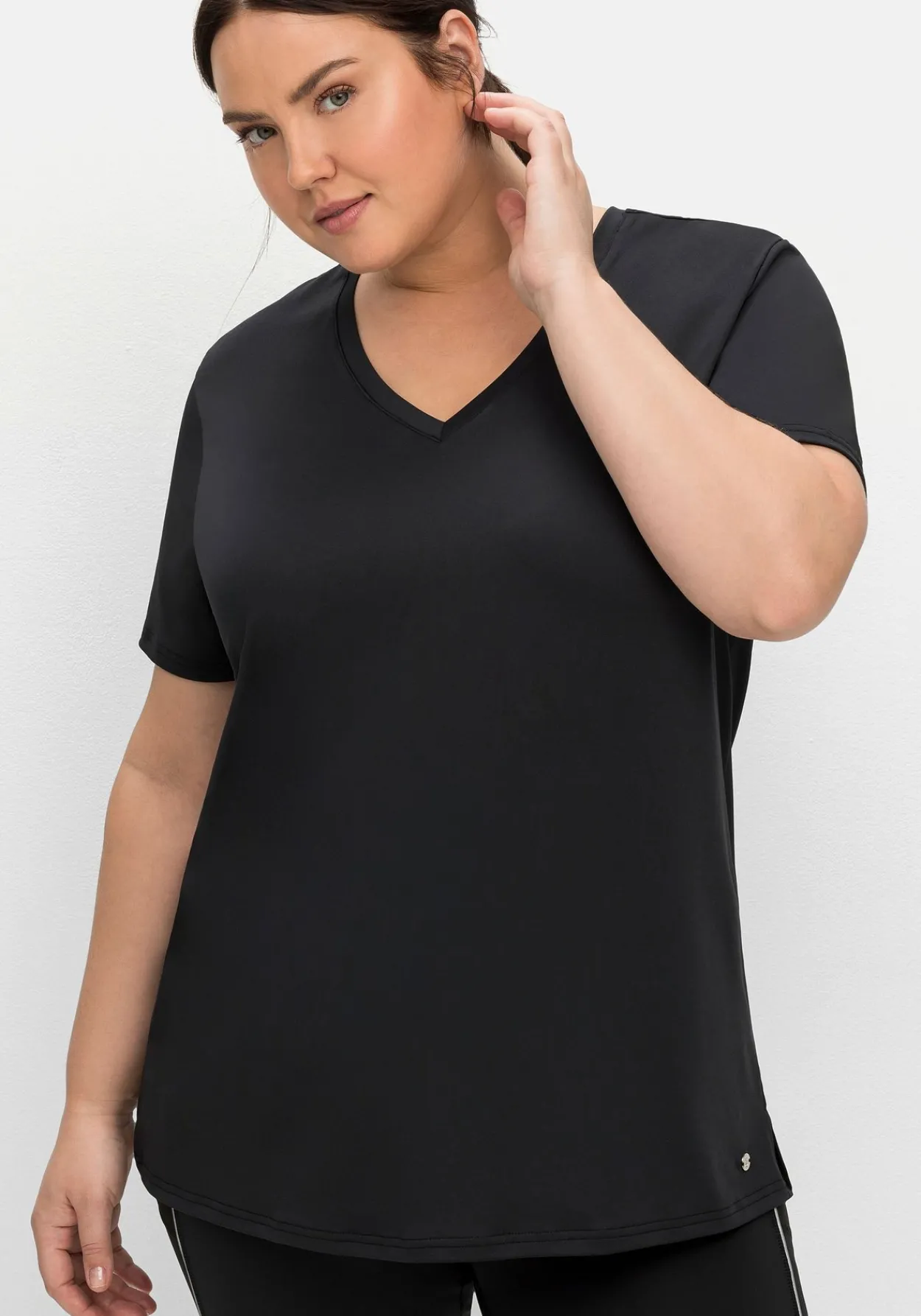 Funktionsshirt mit V-Ausschnitt<sheego New
