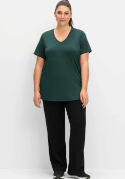 Funktionsshirt mit V-Ausschnitt<sheego Hot
