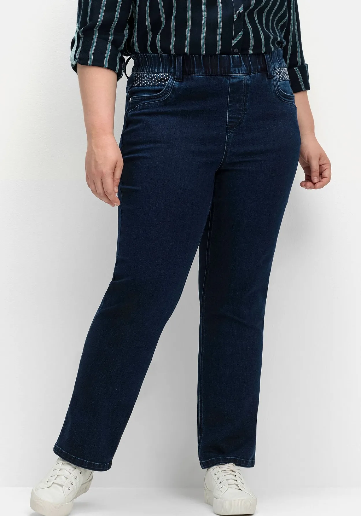Gerade Jeans mit Gummibund und Shaping-Einsatz<sheego New