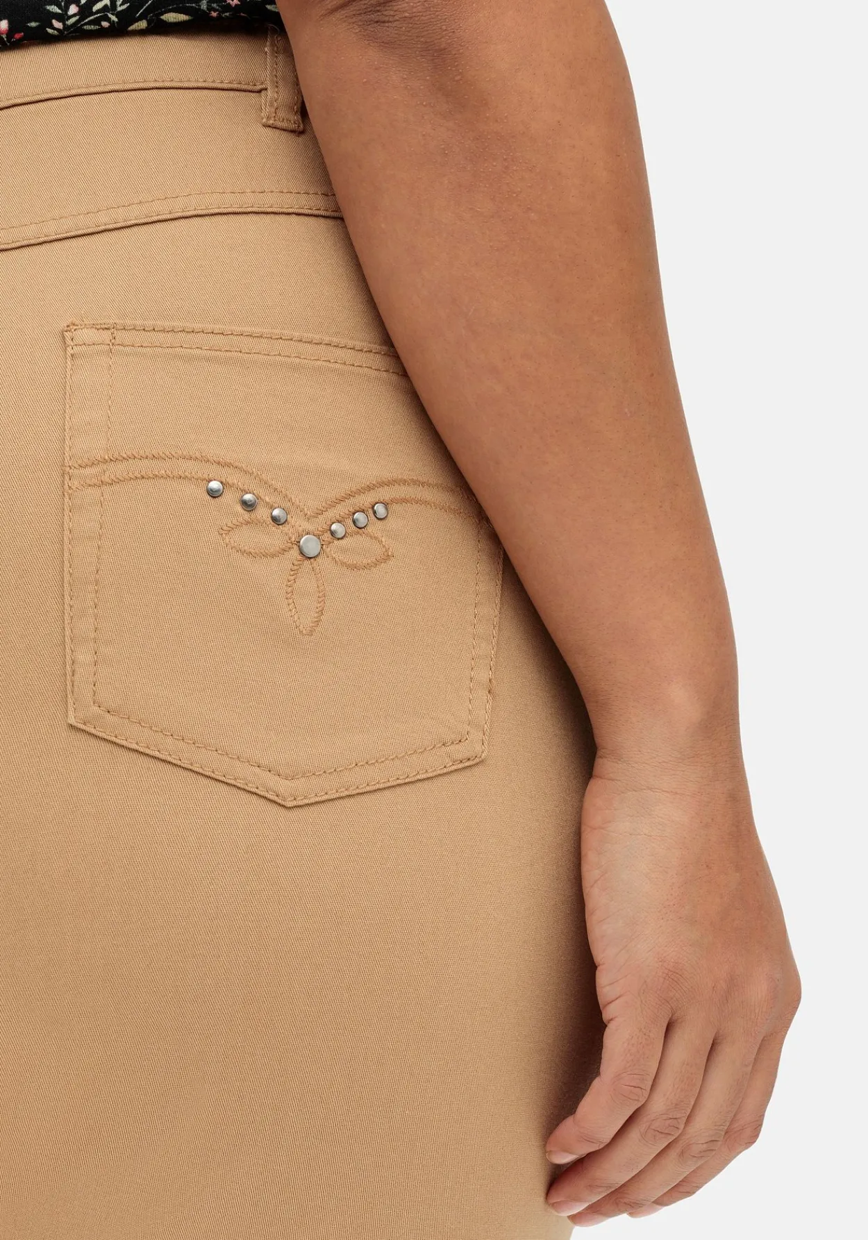 Gerade Jeans mit seitlichem Stretchbund<sheego Fashion
