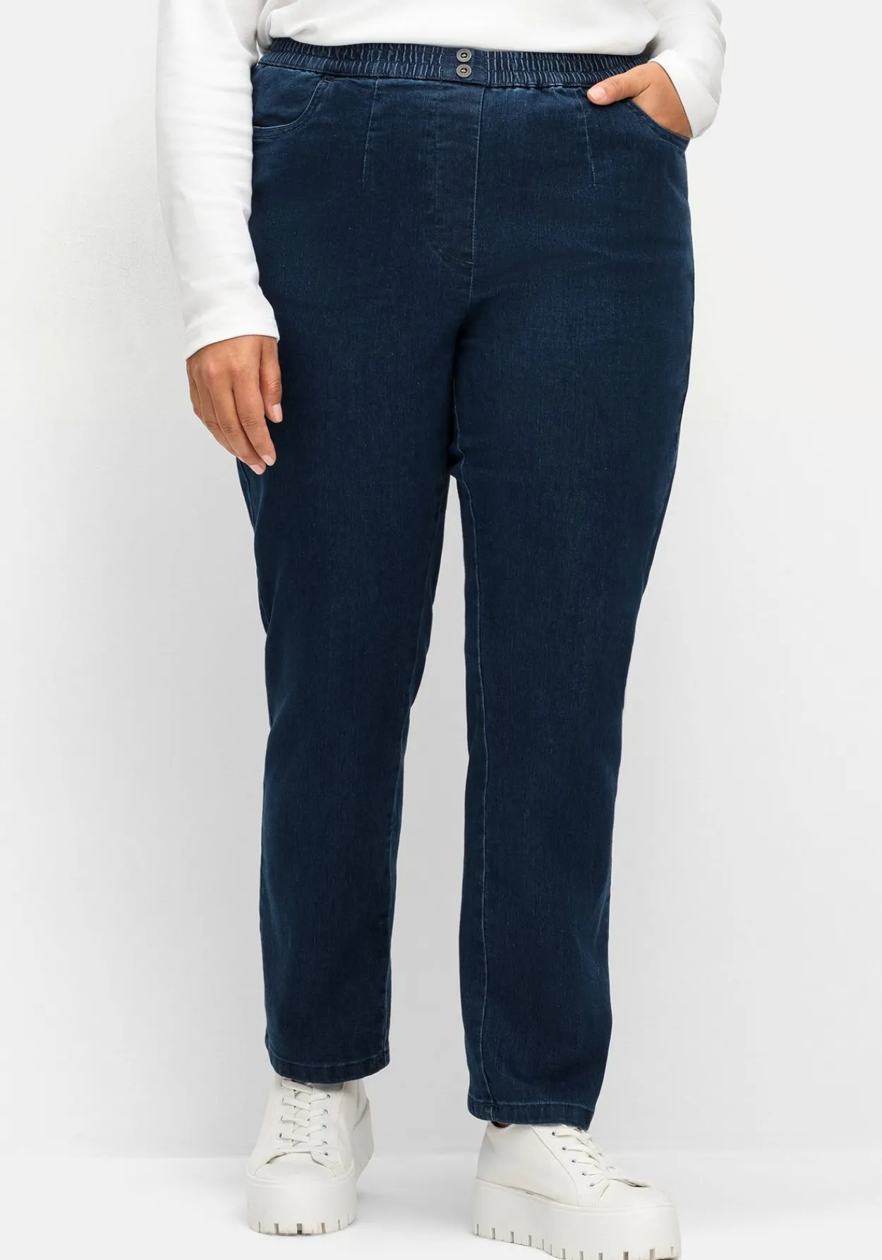 Gerade Jeans mit Smokbund und Used-Effekten<sheego Clearance
