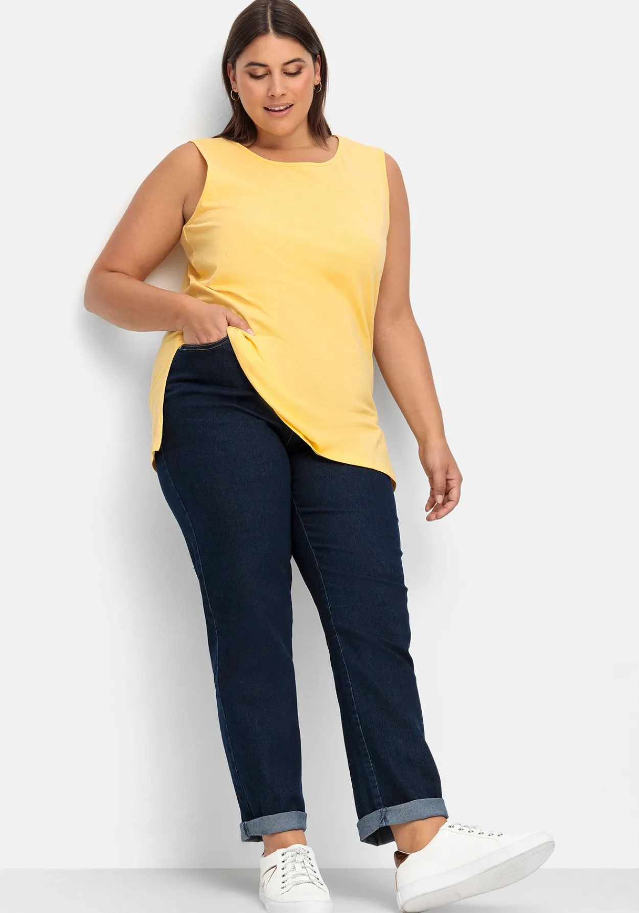 Gerade Stretch-Jeans mit Komfortbund<sheego Hot