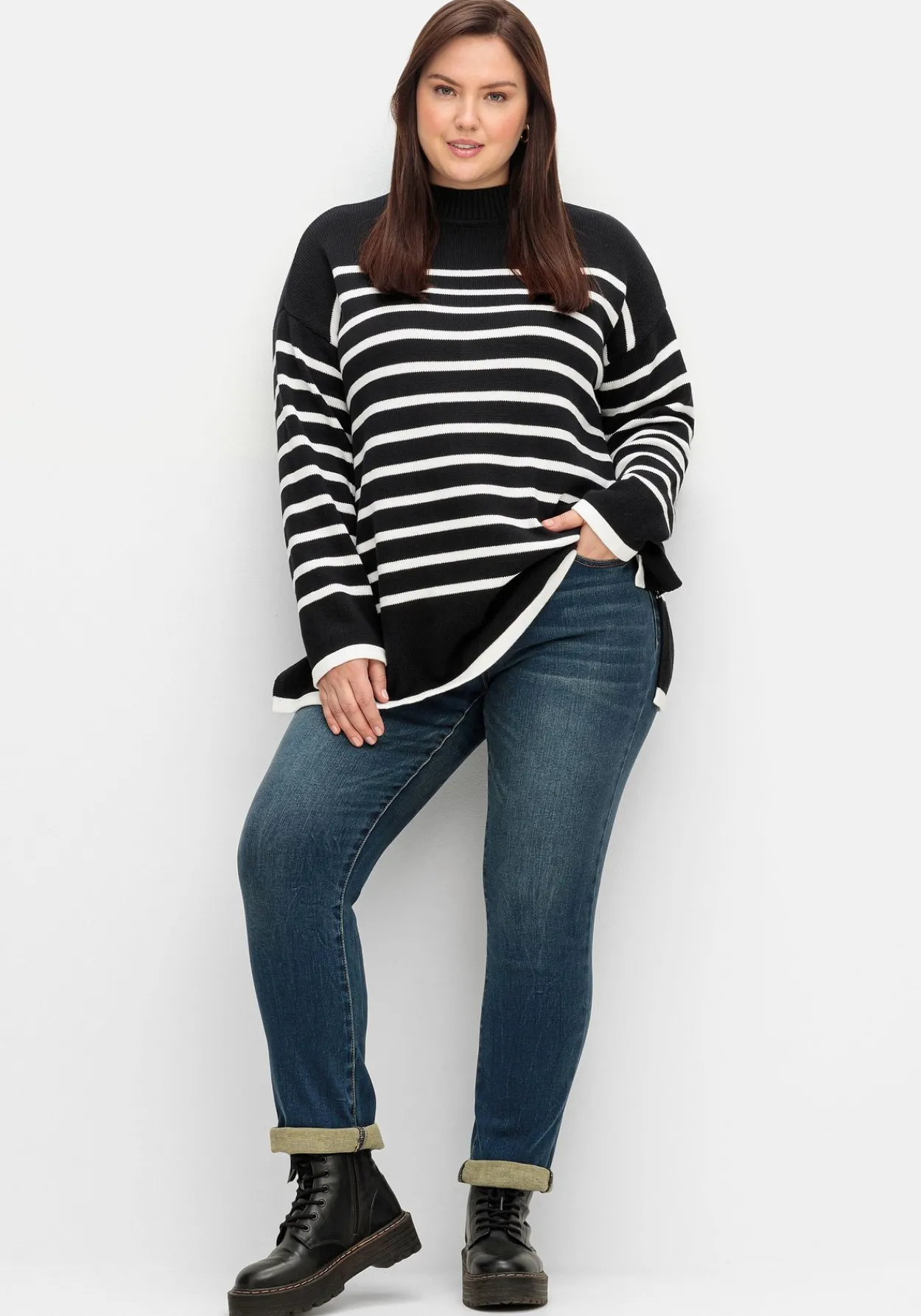 Gestreifter Pullover in A-Linie, mit Seitenschlitzen<sheego Hot