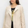 Jacke mit Lasercut-Muster, aus Veloursleder-Imitat<sheego Outlet