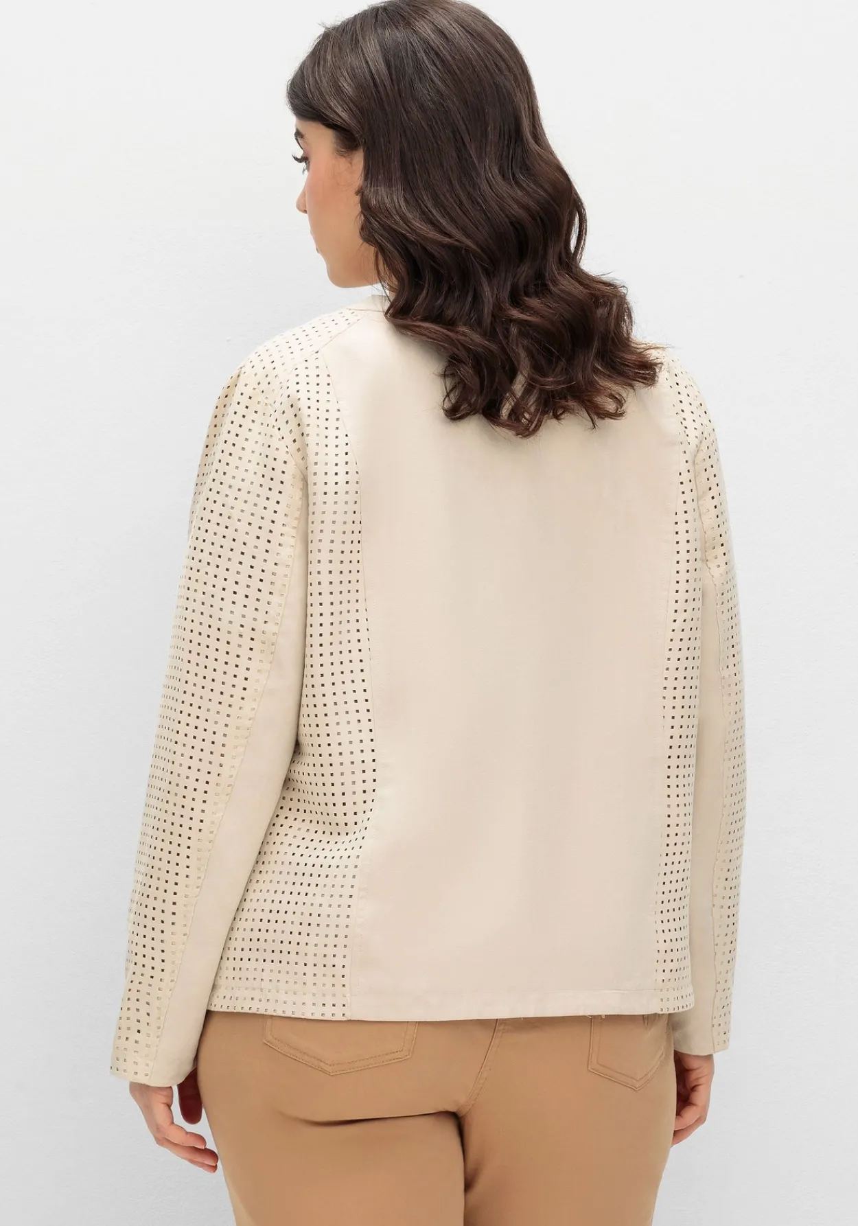 Jacke mit Lasercut-Muster, aus Veloursleder-Imitat<sheego Outlet