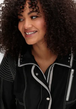 Jacke mit silberfarbenen Kontrastdetails<sheego Outlet
