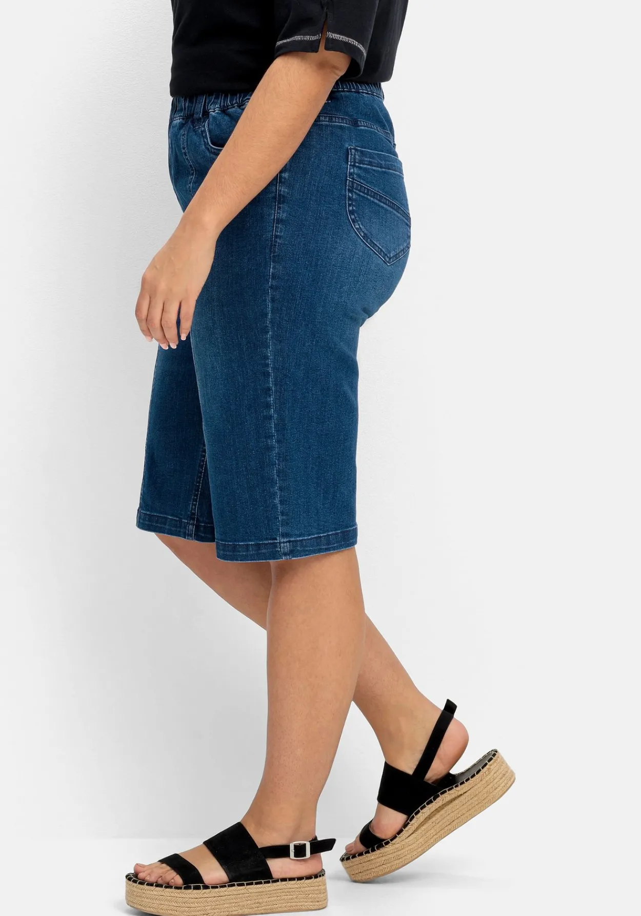 Jeans-Bermudas mit Gummibund und Teilungsnähten<sheego Hot