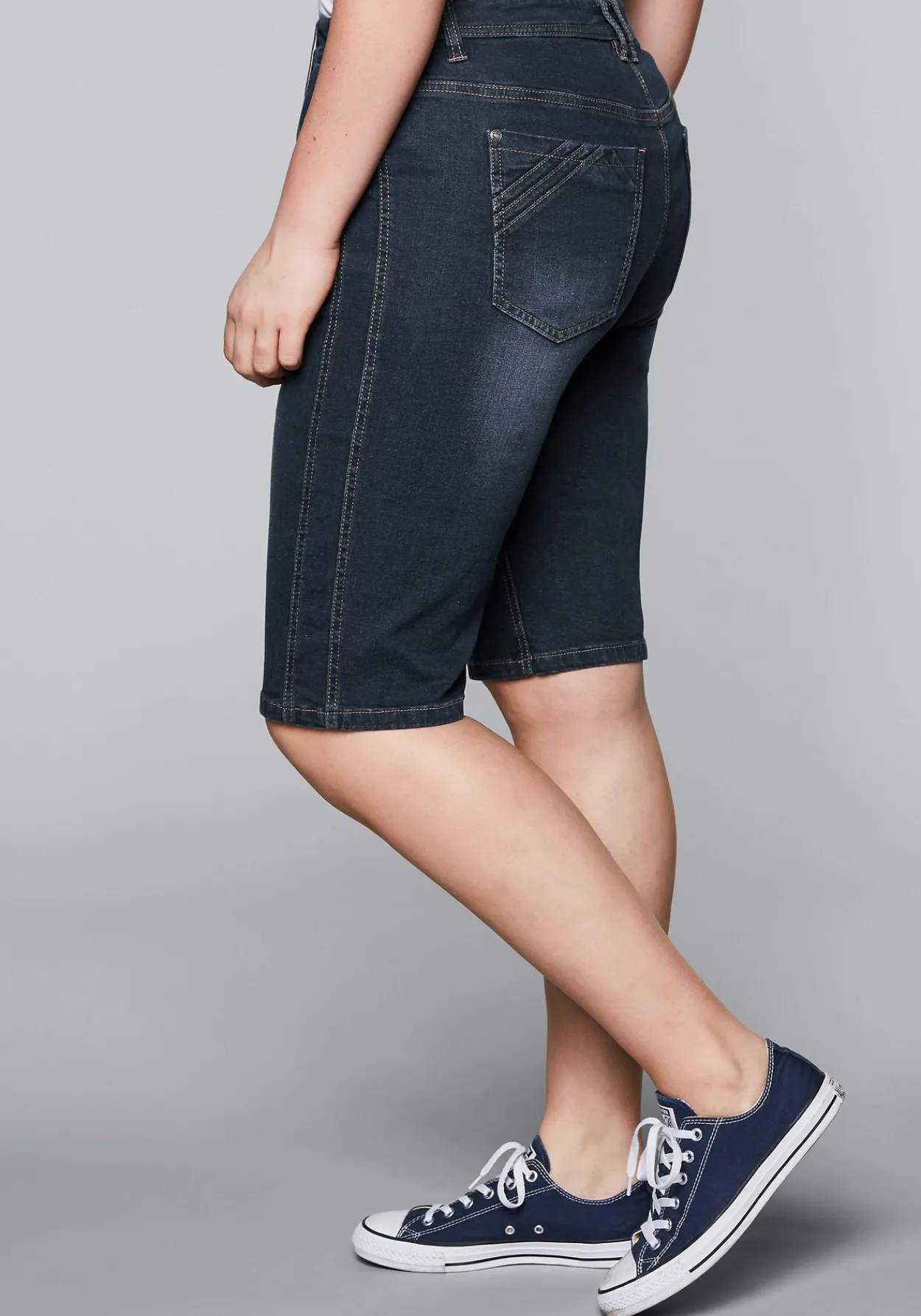 Jeansbermudas mit vorverlegter Seitennaht<sheego Outlet