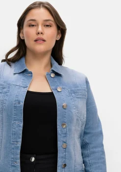 Jeansjacke in leicht taillierter und verkürzter Form<sheego Best